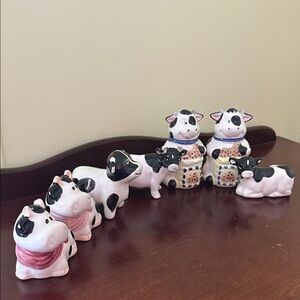 Adorable Cow shakers Figurine Set